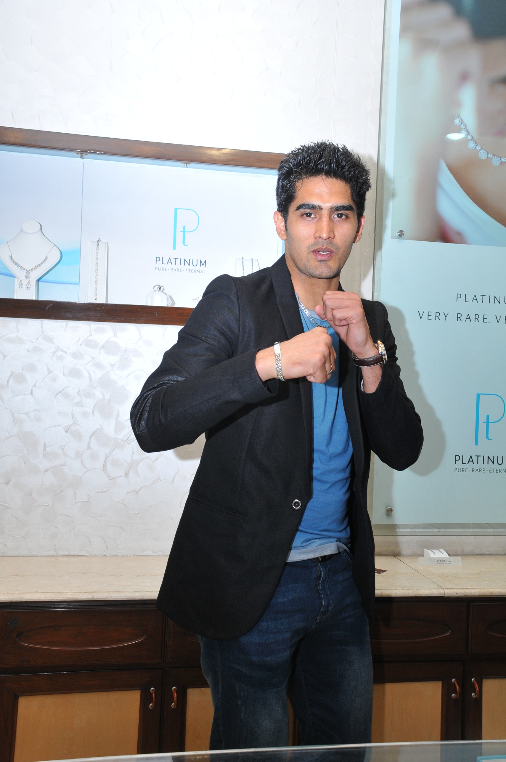 Boxing champion and Olympics Bronze medalist Vijender Singh launches an exclusive Platinum Collection for Men - 1