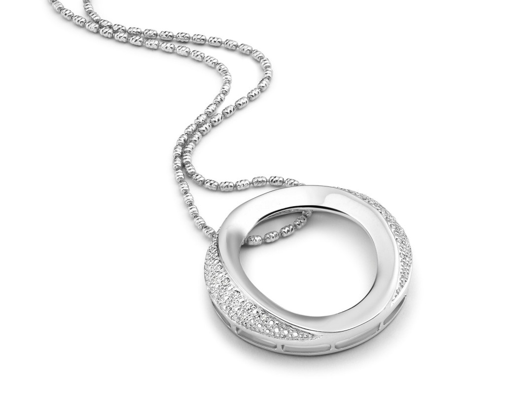 Eternal platinum jewellery for Raksha Bandhan (5)