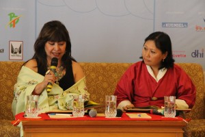 USHA Mountain Echoes 2013  last day - from the left   Maria Rosa 'Bing' N. Carrion reciting her poetry with Kesang Ud_