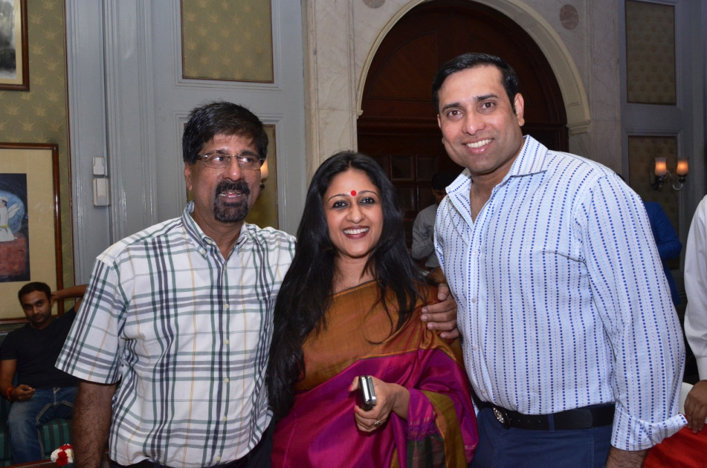 SunRisers Hyderabad Mentors VVS Laxman and Kris Srikkanth with Nisha Narayanan  COO  93.5 RED FM