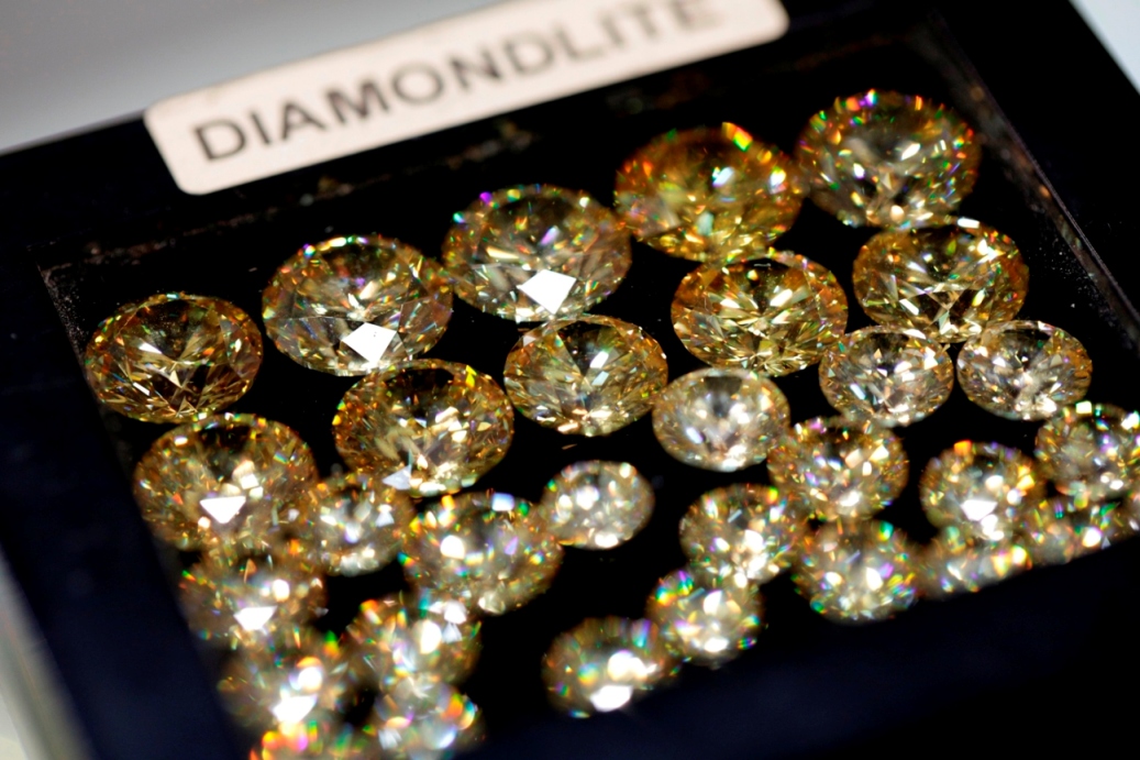 Diamonds galore at Dubai Int'l Jewellery Week 2014