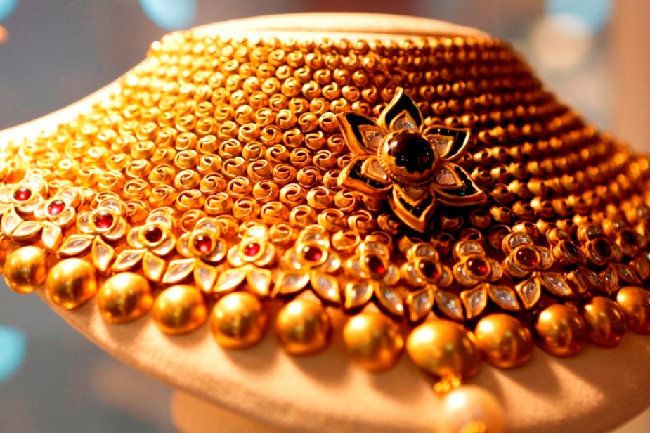 Gold rush at Dubai Int'l Jewellery Week 2014