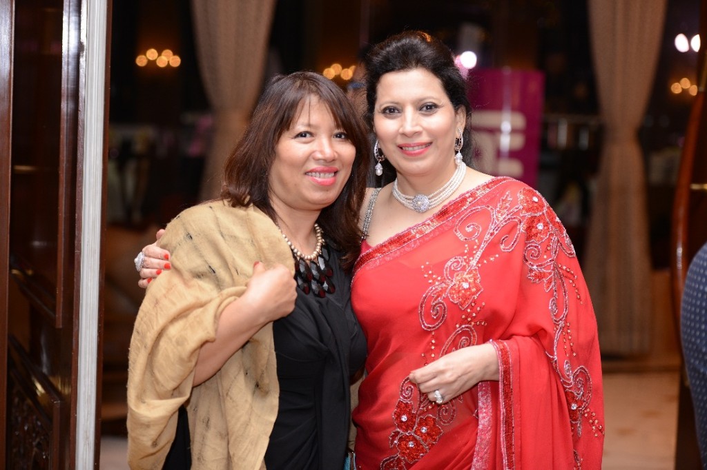 Aarti Thapa with Parineeta Sethi at the 5 edition of Precious Golf Cup