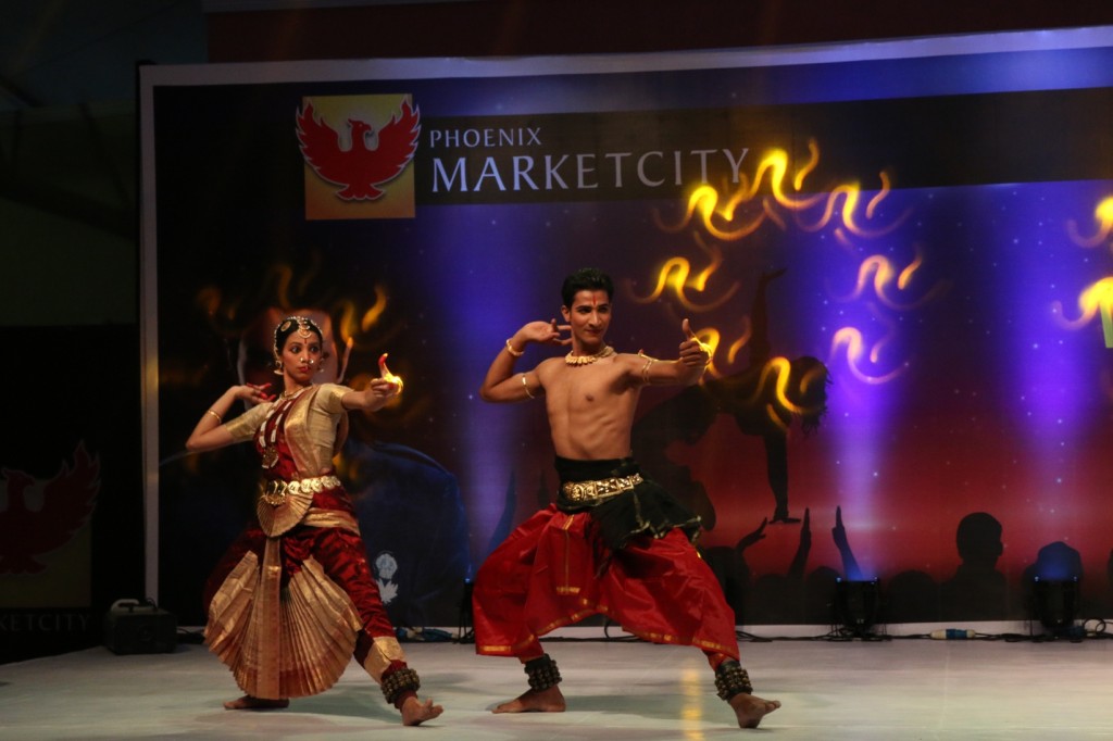 Sandip Soparrkar's students perform at India Dance Week- 2nd Edition  Phoenix Marketcity Kurla
