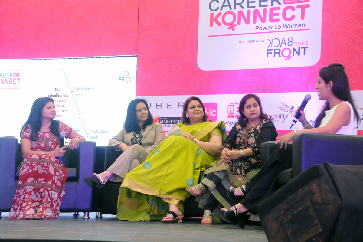 Mrs. India 2015 Priyanka Khurana Goyal speaking at Career Konnect 2015 with other panelists