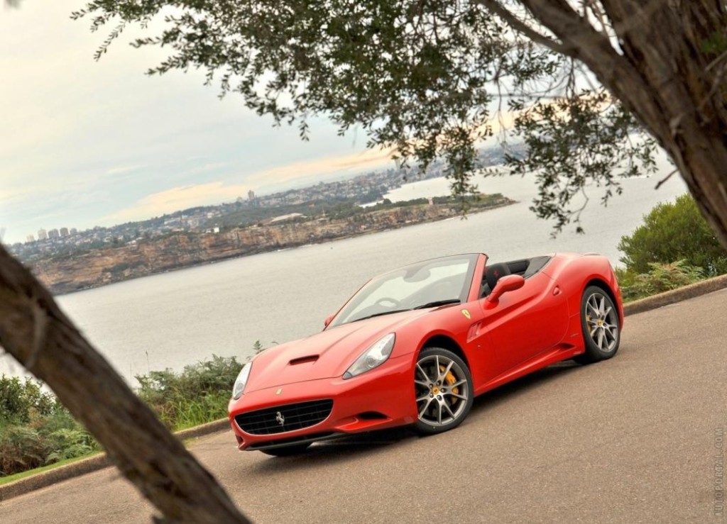 Ferrari-California1