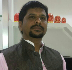 Mr. Kiran Dixit -Managing Director of Humswadehi.com 2