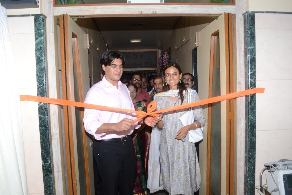 Mr. Vayu Garware and Mrs. Mayuri Garware at the inauguration of the CCU ...