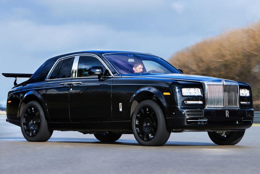 Rolls-Royce-crossover-prototype-unveiled-2-engineering-test-mule