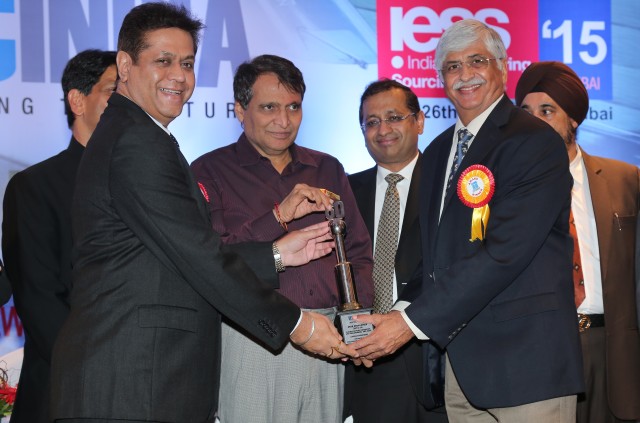 KOEL-Jt. Managing Director  KOEL Mr. R. R. Deshpande & Senior General Manager- Mr. Milind Panadare receiving the awar_