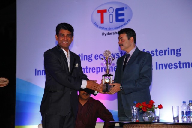 IT Secretary Jayesh Ranjan Receiving the TiE-Hyderabad Enteprenuership Ecosystem Champion Award from Safir Adeni  Pre_