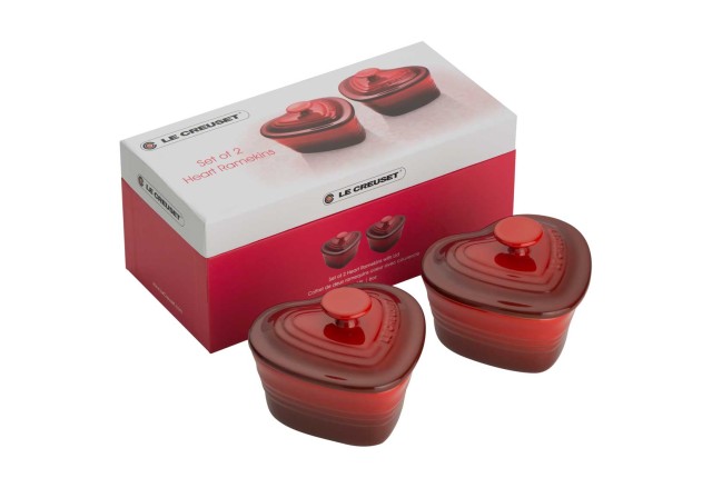 LE CREUSET STONEWARE SWEETHEARTS SET CERISE AT Rs 2480_-