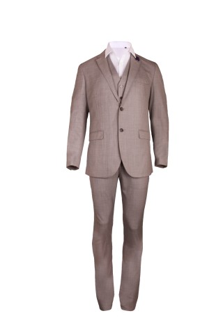 suit from Giovani