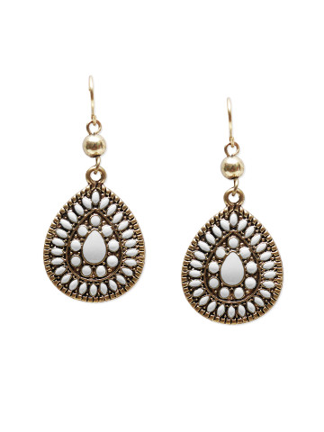 boho inspired earrings Rs 298
