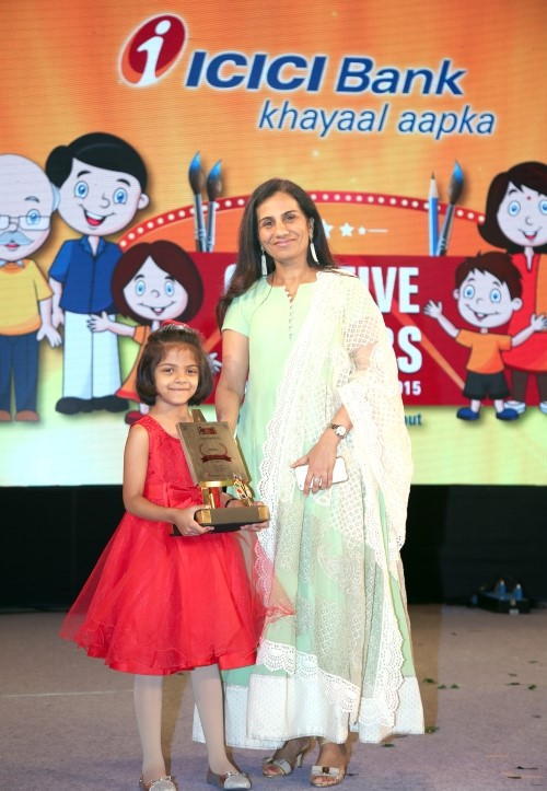 nda Kochhar  MD and CEO of ICICI Bank awarding the national winner of Creative Masters online drawing contest  Ms. Ad_