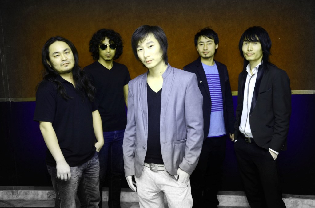 JohnMpamei & The Band