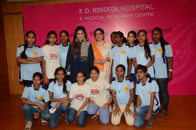 Raveena Tandon Moushumi Chatterjee celebrate women's day with kids at P.D.Hin_