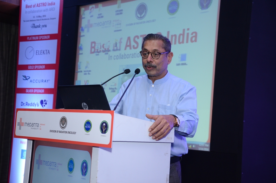 Dr.Naresh Trehan(Chairman of Heart Institute) at the launch of Tomotherapy in ASTRO conference%2cLeela Ambience
