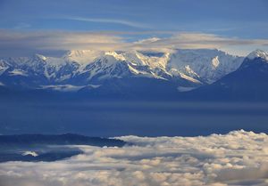 Kanchenjunga-Range--snow-capped-view.. Reference image from google