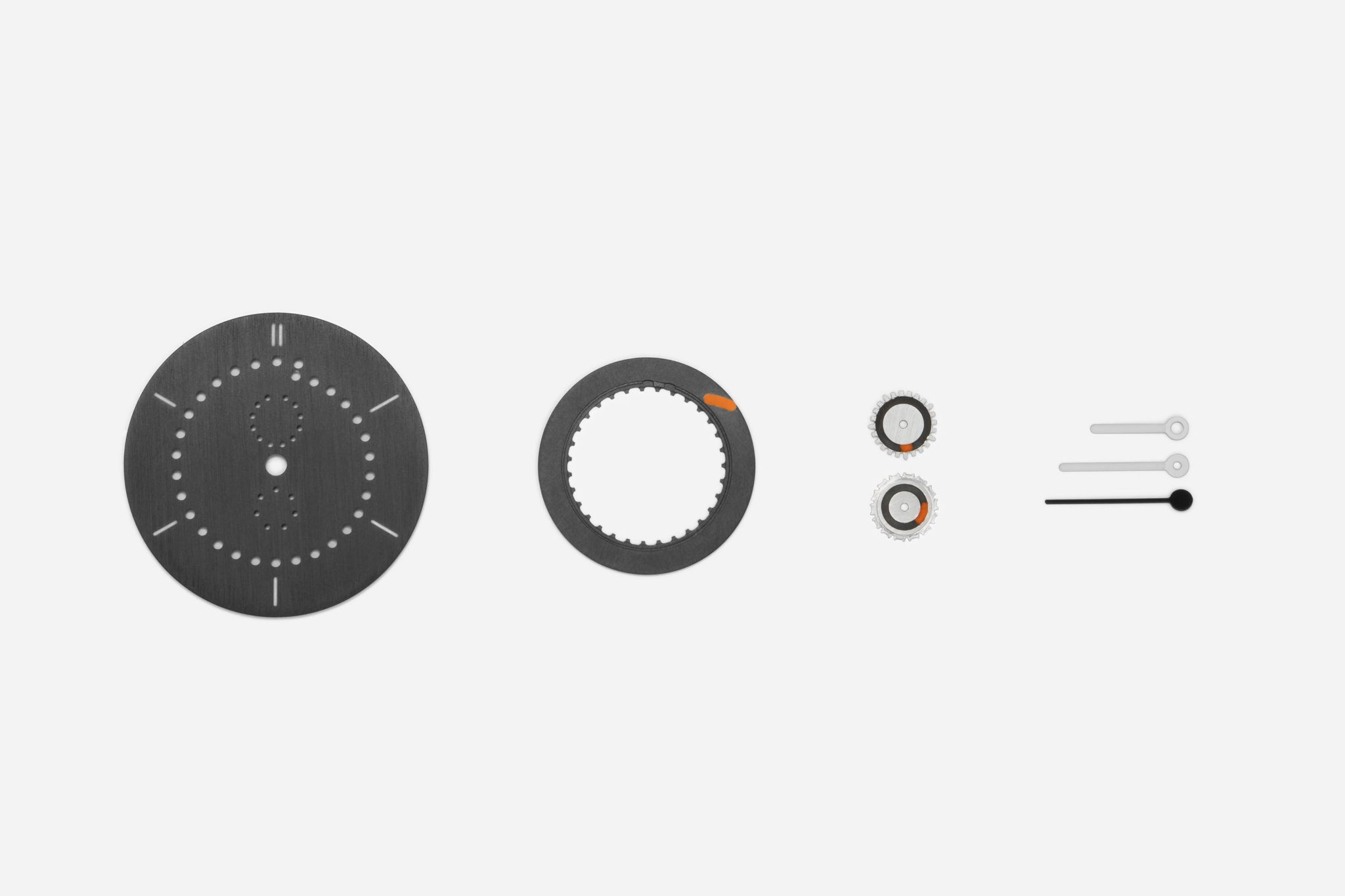 annual-calendar-LIGHT-39mm-aluminum-and-carbon-overhead-ochs-und-juniorb-2_without-crown_zoomed_RGB