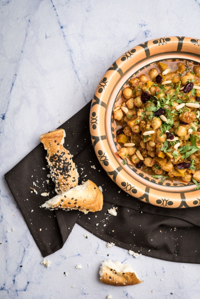 Persian Pumpkin & Chickpea Tagine Bowl with Nan-e-Barbari